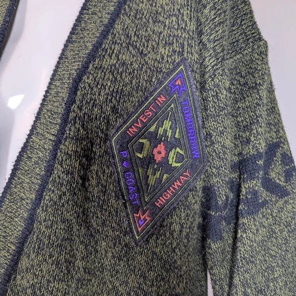 Vintage 80s/90s Graphic Knit Cardigan – Academia Patch – Moss Green Preppy - Picture 3 of 9